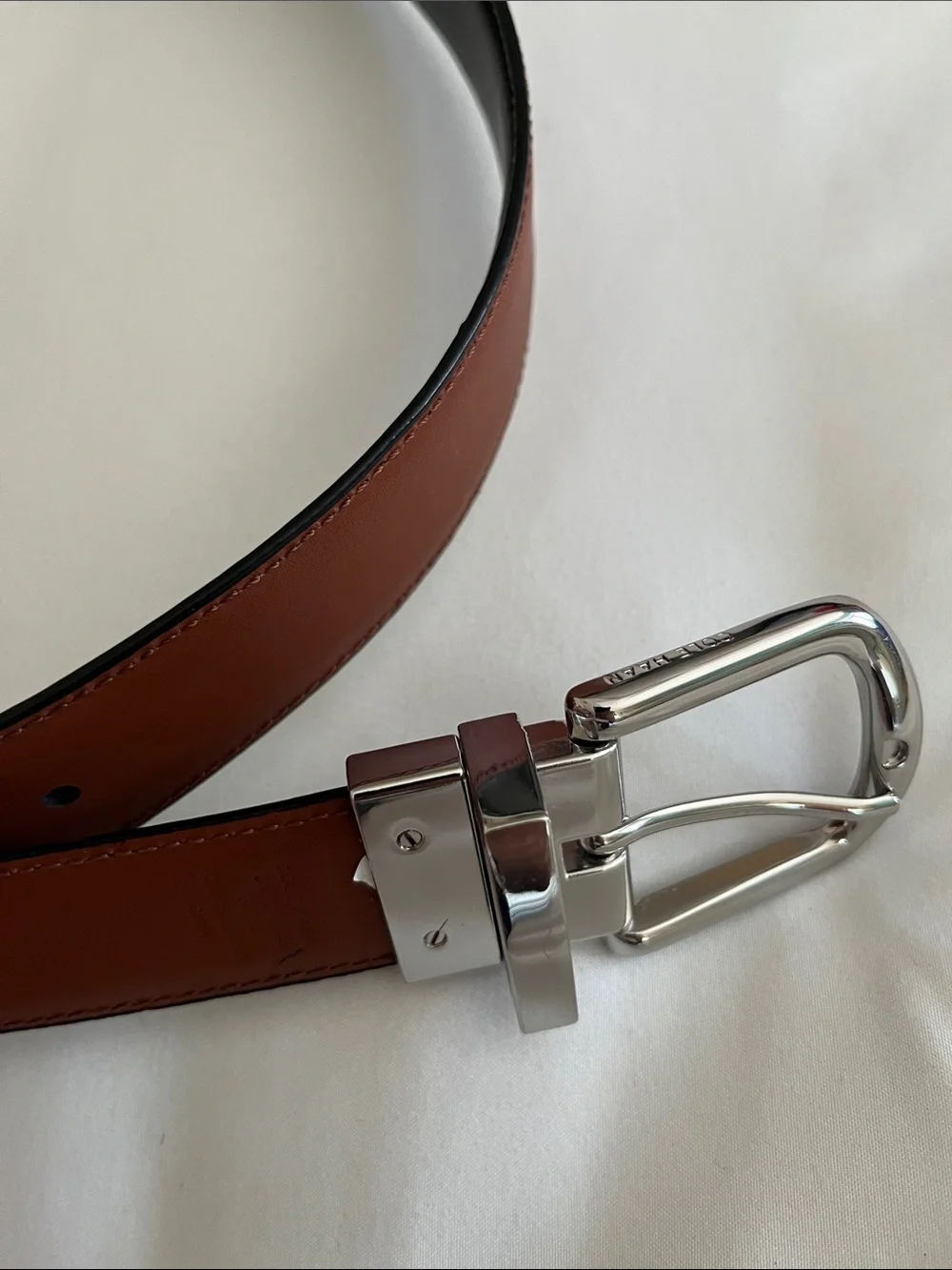 Cole Haan NWOT reversible leather belt black brown silver engraved buckle 38